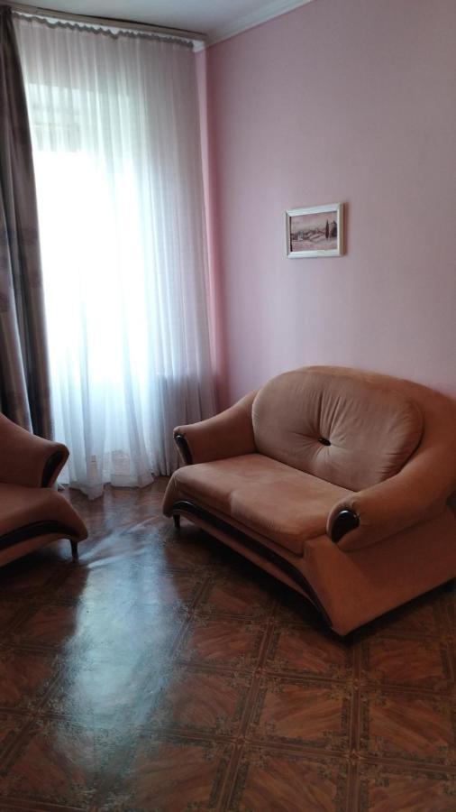 2К. Центр Возле Гуливера.Бассейная 10 Leilighet Kiev Eksteriør bilde